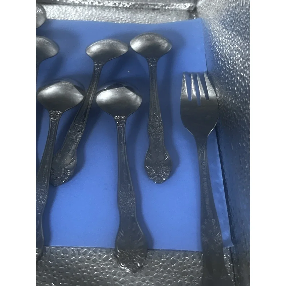 Rogers Stainless China Stanley Roberts Love Joy Flatware 21 Piece Spoon Fork Kni